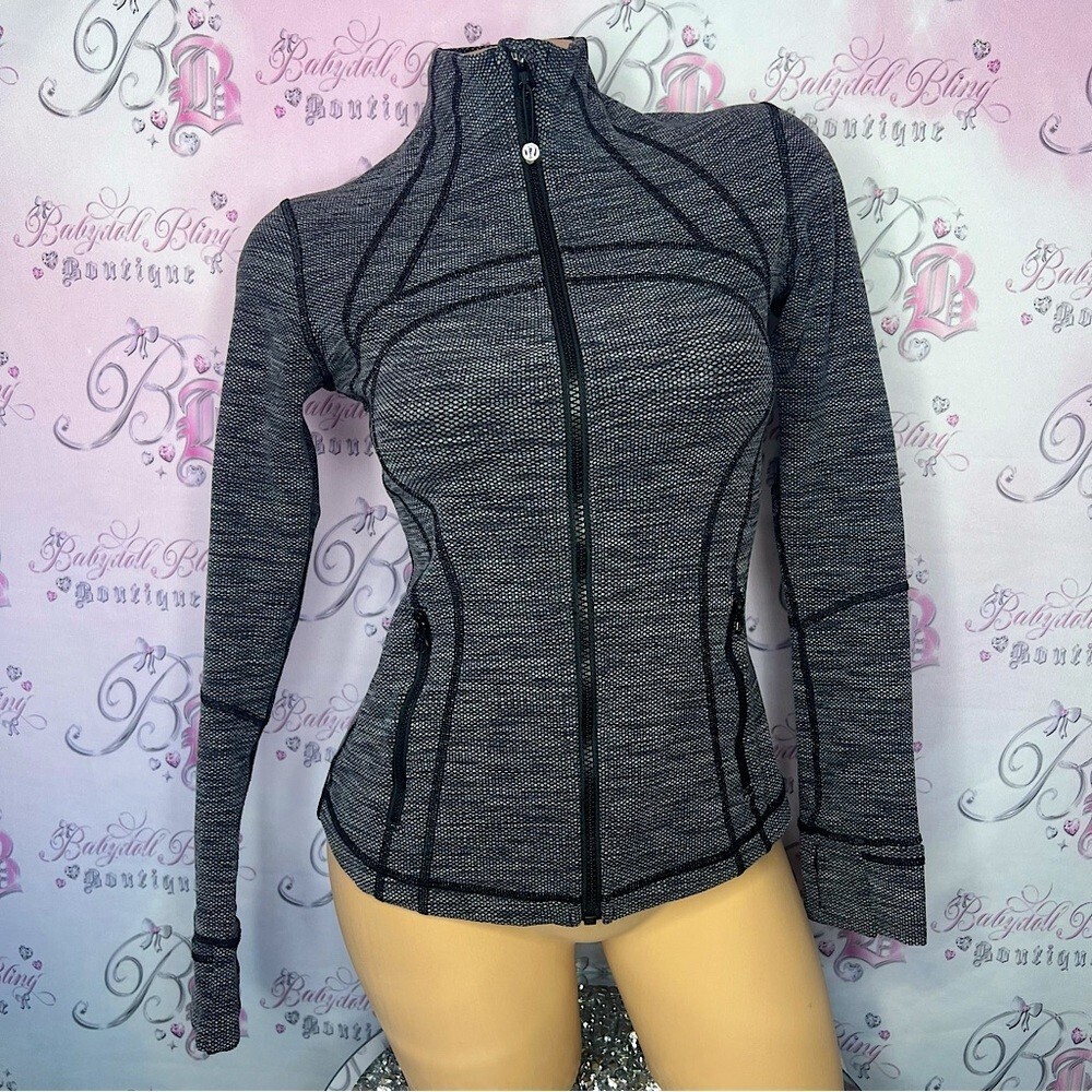Lululemon define jacket heathered grey black spotted dotted pattern stretchy